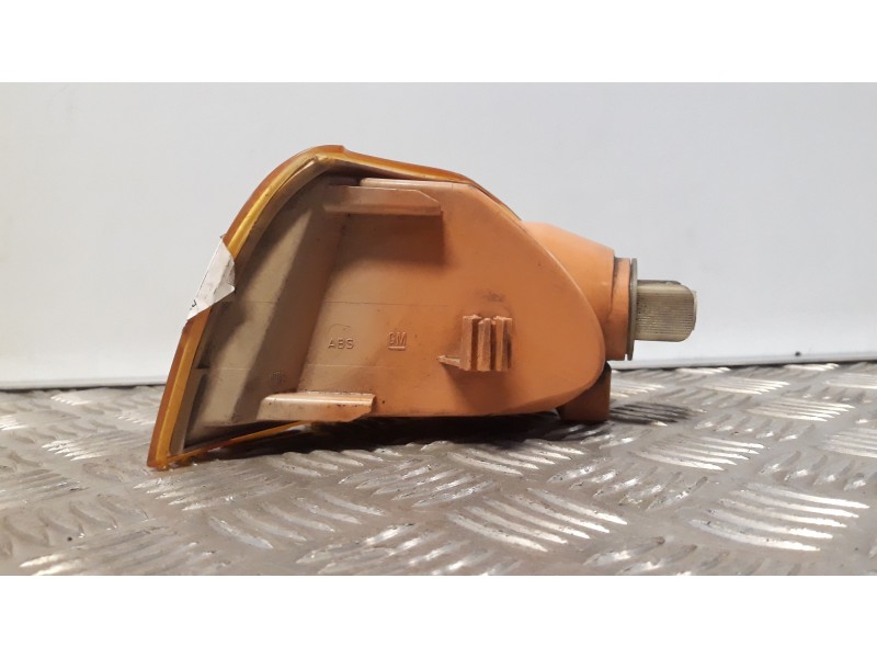 Recambio de piloto delantero derecho para opel astra f berlina california referencia OEM IAM   