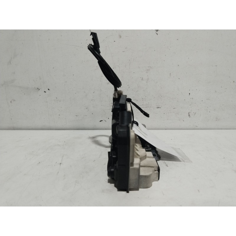 CERRADURA PUERTA TRASERA DERECHA 5N0839016D  - imagen 4