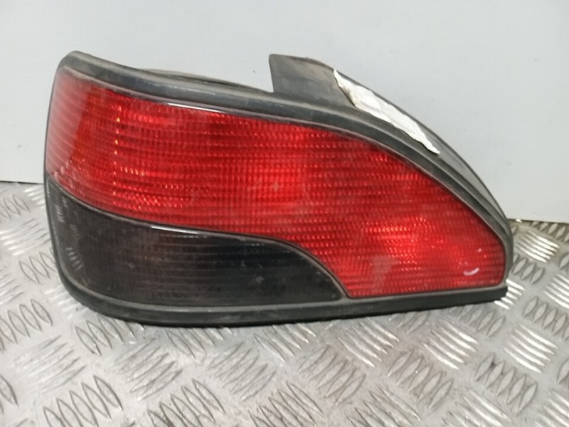 Recambio de piloto trasero izquierdo para peugeot 306 berlina 3/5 puertas (s1) graffic referencia OEM IAM 635194  