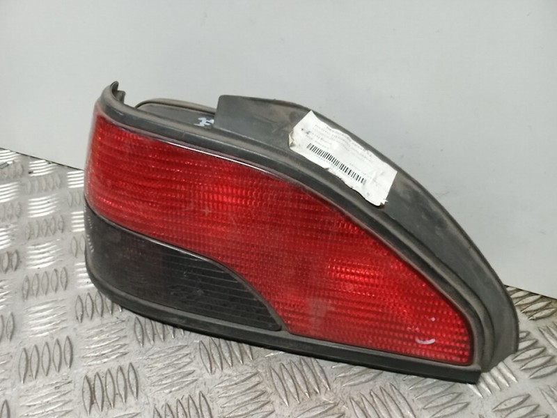 Recambio de piloto trasero izquierdo para peugeot 306 berlina 3/5 puertas (s1) graffic referencia OEM IAM 635194  