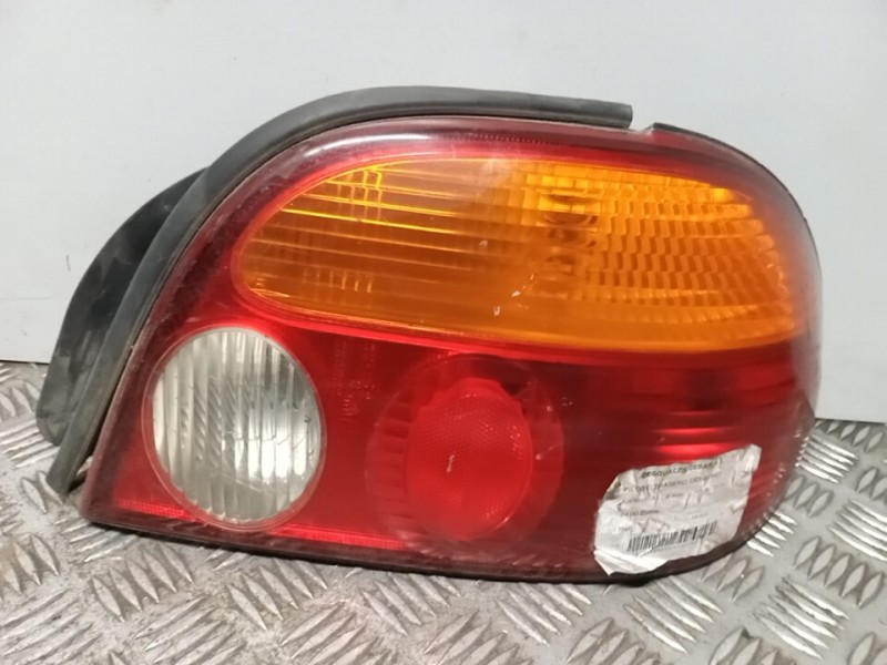 Recambio de piloto trasero derecho para kia sephia ll básico referencia OEM IAM   