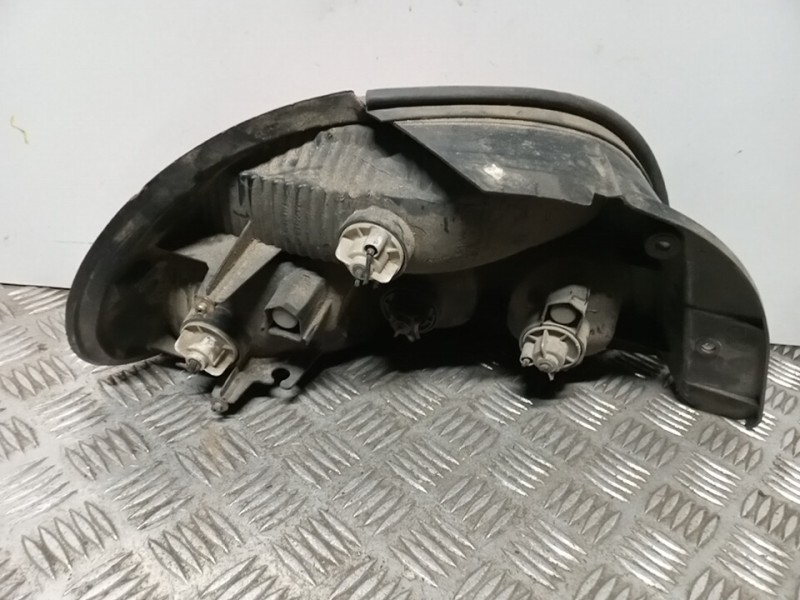 Recambio de piloto trasero derecho para kia sephia ll básico referencia OEM IAM   