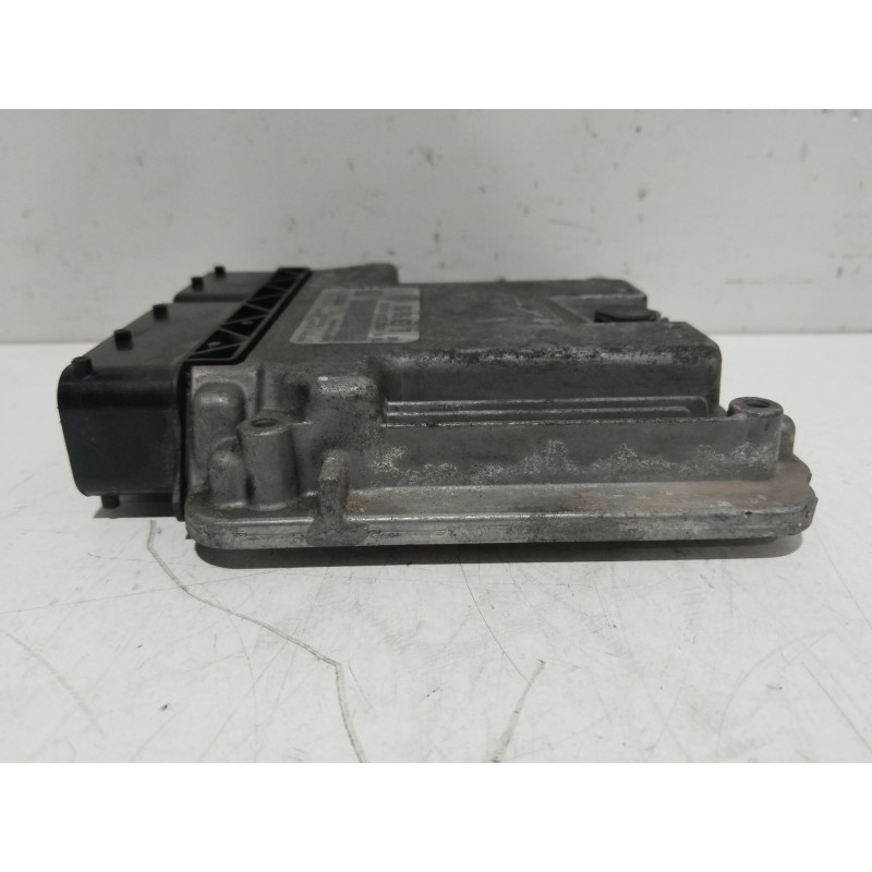 CENTRALITA MOTOR UCE 03G906021TB  - imagen 3