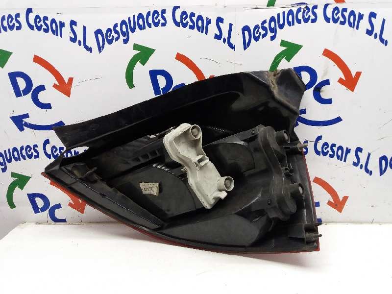 Recambio de piloto trasero izquierdo para renault megane ii berlina 3p confort authentique referencia OEM IAM 8200073236  