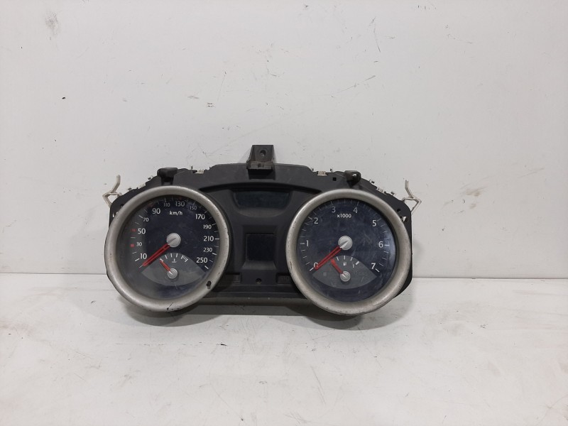Recambio de cuadro instrumentos para renault megane ii classic berlina confort authentique referencia OEM IAM 8200364015  
