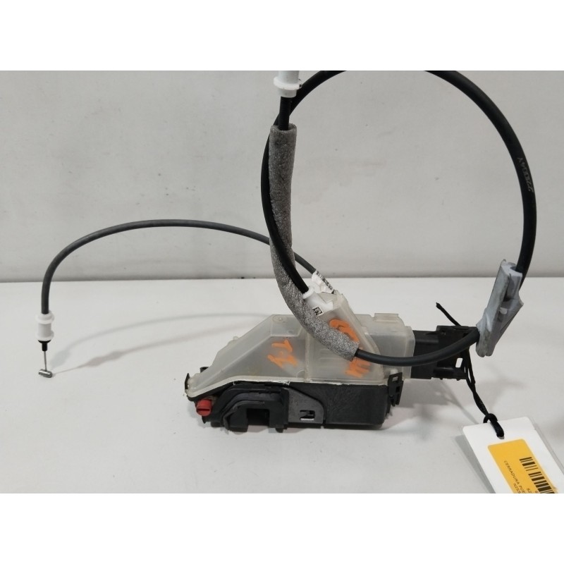 CERRADURA PUERTA TRASERA IZQUIERDA 825011KA2A  - imagen 2