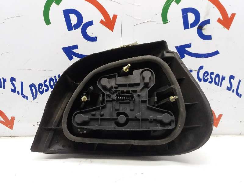 Recambio de piloto trasero derecho para renault megane i berlina hatchback (ba0) 1.6e alize referencia OEM IAM 7701040646  