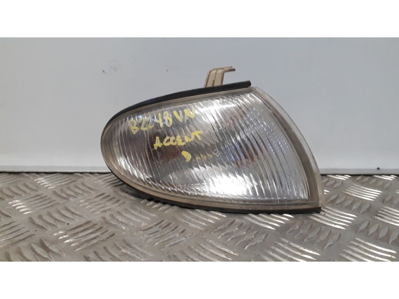 Recambio de piloto delantero derecho para hyundai accent (x3) 1.5 gs referencia OEM IAM    Recambio de piloto delantero derecho para hyundai accent (x3) 1.5 gs referencia OEM IAM