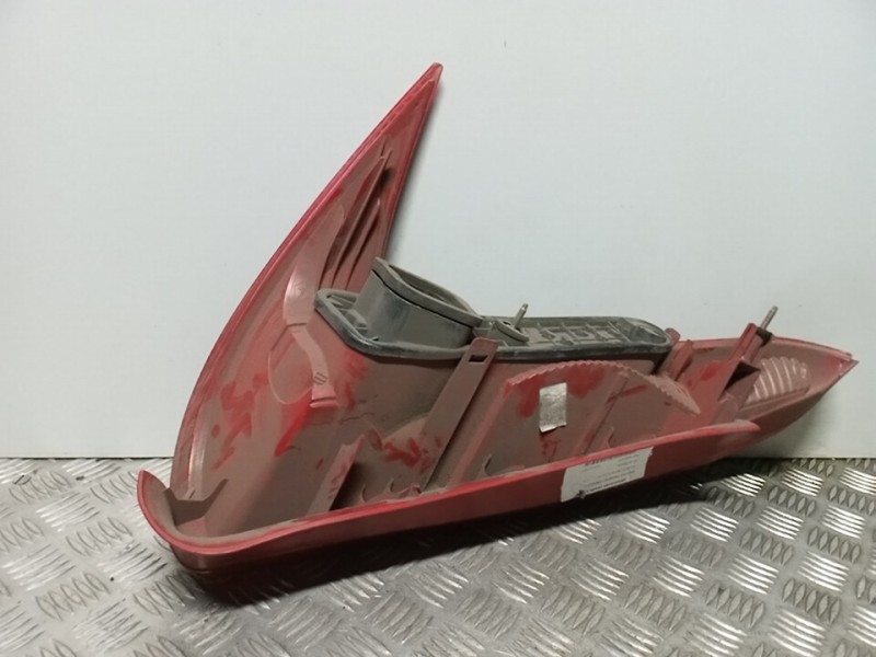 Recambio de piloto trasero derecho para peugeot 206 berlina xs referencia OEM IAM 6351P1   Recambio de piloto trasero derecho para peugeot 206 berlina xs referencia OEM IAM 6351P1