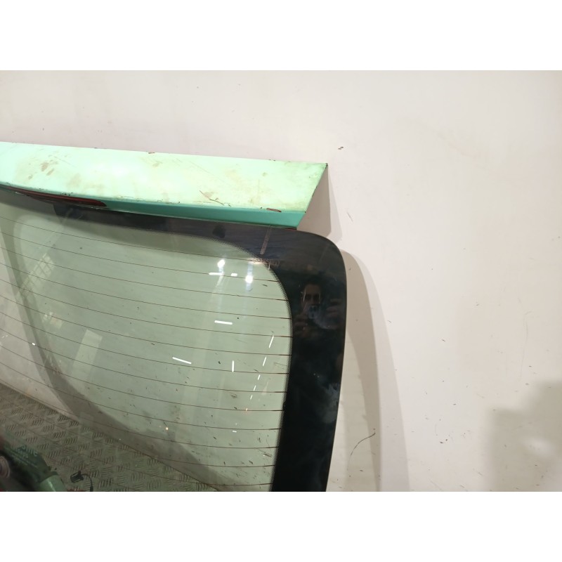 PORTON TRASERO 6J4827024A  - imagen 3