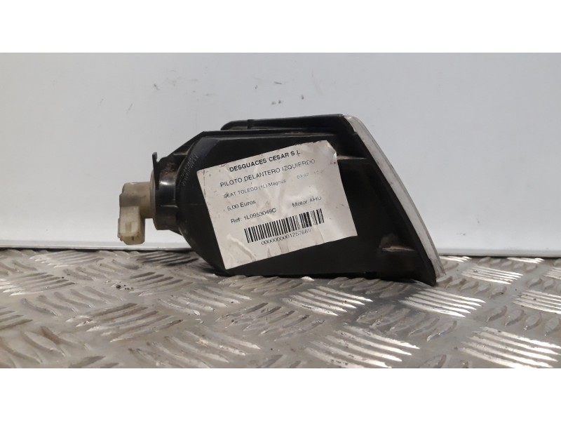 Recambio de piloto delantero izquierdo para seat toledo (1l) magnus referencia OEM IAM 1L0953049C   Recambio de piloto delantero izquierdo para seat toledo (1l) magnus referencia OEM IAM 1L0953049C