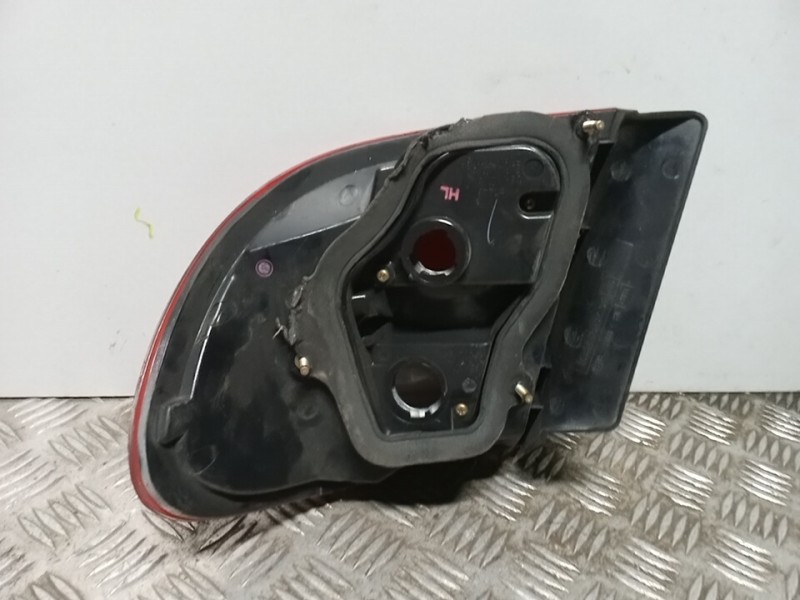 Recambio de piloto trasero izquierdo para nissan maxima qx (ca33) comfort referencia OEM IAM    Recambio de piloto trasero izquierdo para nissan maxima qx (ca33) comfort referencia OEM IAM