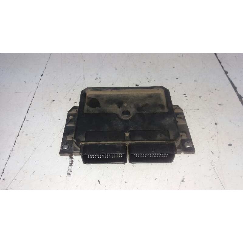 Recambio de centralita motor uce para renault clio ii fase i (b/cbo) 1.9 d referencia OEM IAM   