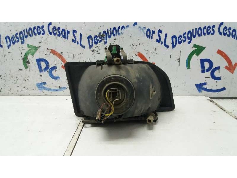 Recambio de faro izquierdo para ford fiesta berlina 1.3 cat referencia OEM IAM   
