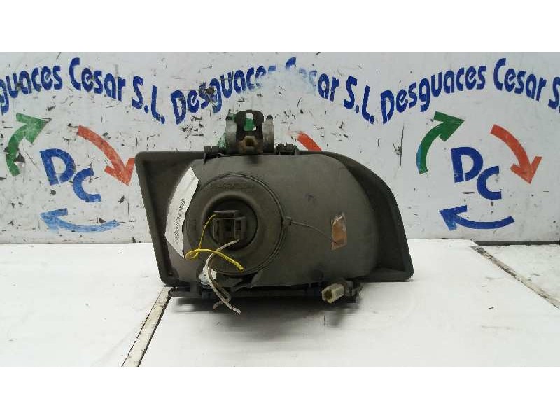 Recambio de faro izquierdo para ford fiesta berlina 1.3 cat referencia OEM IAM   