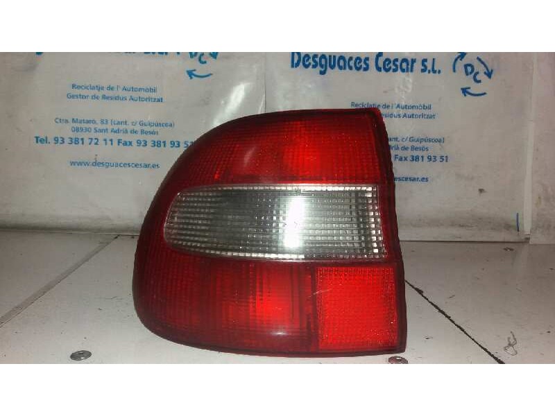 Recambio de piloto trasero izquierdo para volvo v40 familiar referencia OEM IAM   