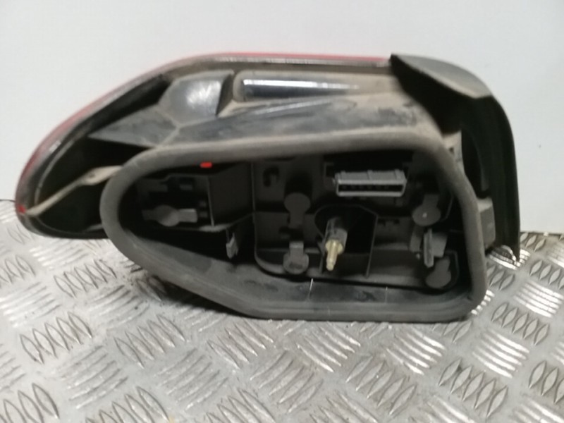 Recambio de piloto trasero derecho para citroën xsara berlina 1.8 vts referencia OEM IAM   