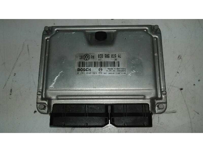 Recambio de centralita motor uce para volkswagen passat berlina (3b2) comfortline referencia OEM IAM 0281010303  