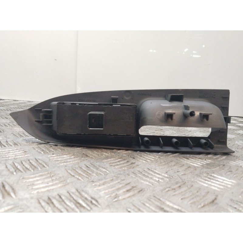 MANDO ELEVALUNAS DELANTERO IZQUIERDO 1T1867371F  - imagen 2