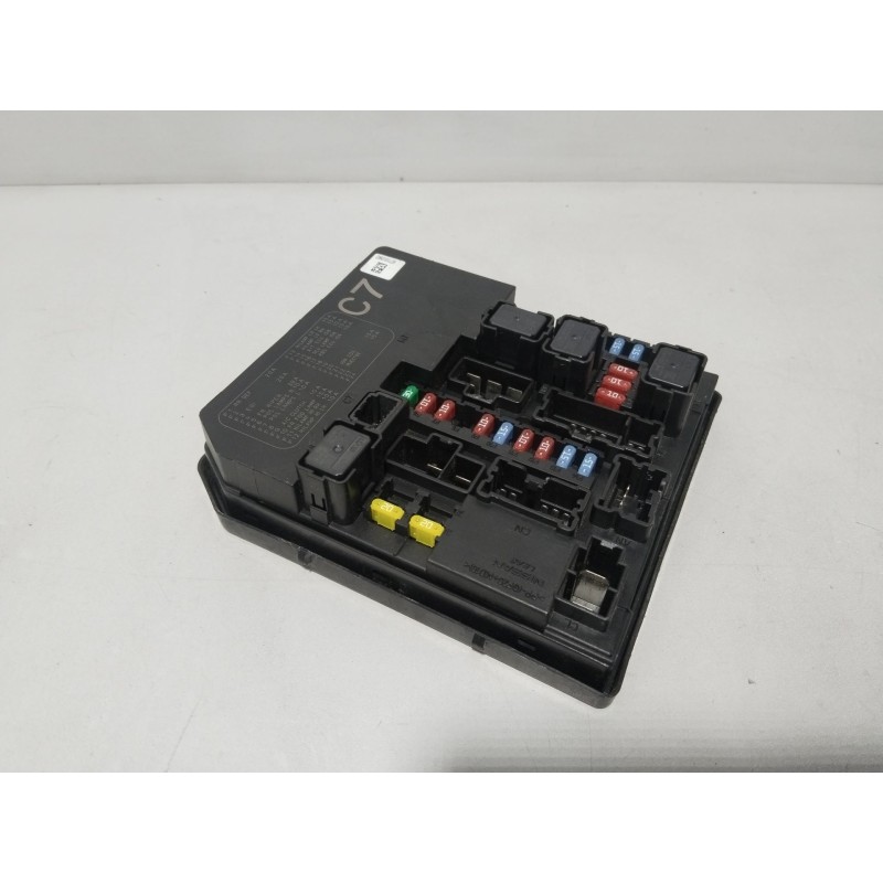 CAJA RELES / FUSIBLES 284B71KB0B  - imagen 2