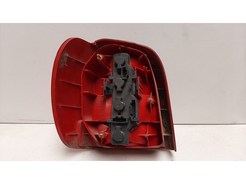 Recambio de piloto trasero derecho para volkswagen polo berlina (6n2) trendline referencia OEM IAM   