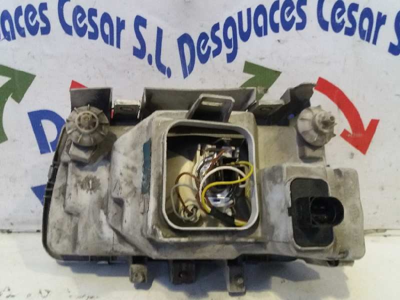 Recambio de faro derecho para volkswagen polo berlina (6n1) básico referencia OEM IAM 0986310806  