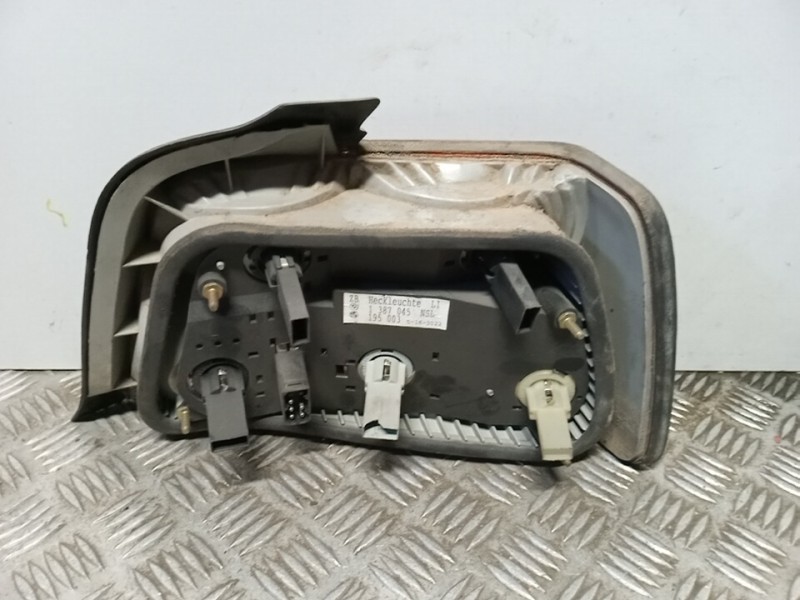 Recambio de piloto trasero izquierdo para bmw serie 3 berlina (e36) referencia OEM IAM   