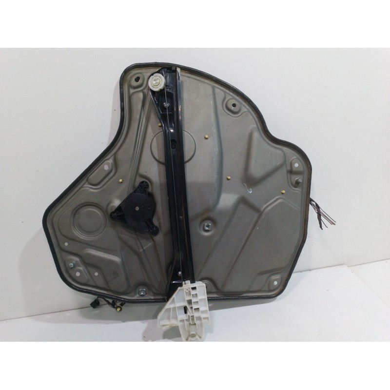 ELEVALUNAS TRASERO DERECHO 1Z0839656B  - imagen 2