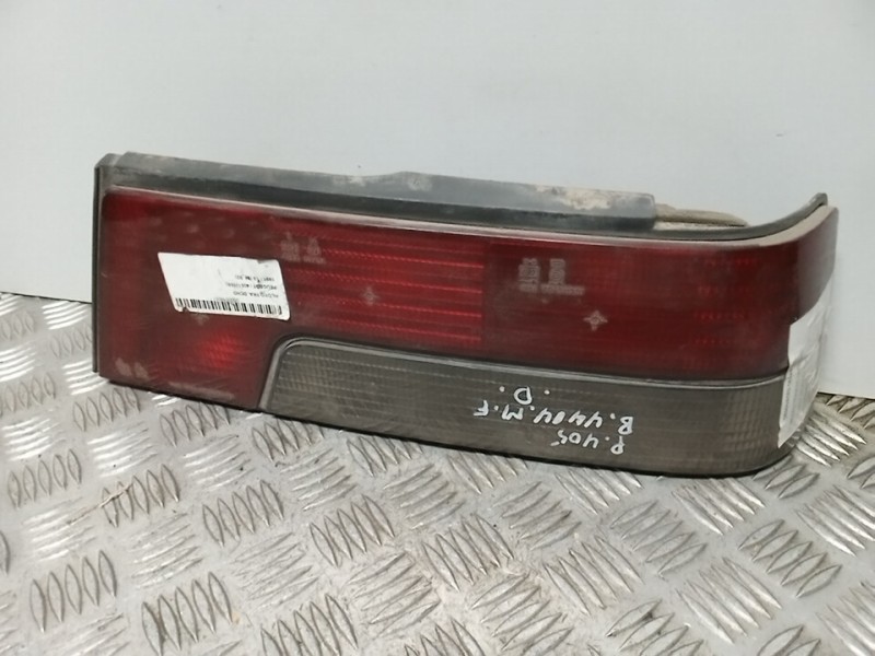 Recambio de piloto trasero derecho para peugeot 405 break 1.8 cat referencia OEM IAM   