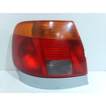 PILOTO TRASERO IZQUIERDO 8D0945111A 