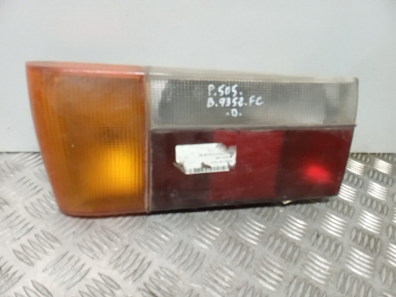 Recambio de piloto trasero derecho para peugeot 505 berlina referencia OEM IAM   