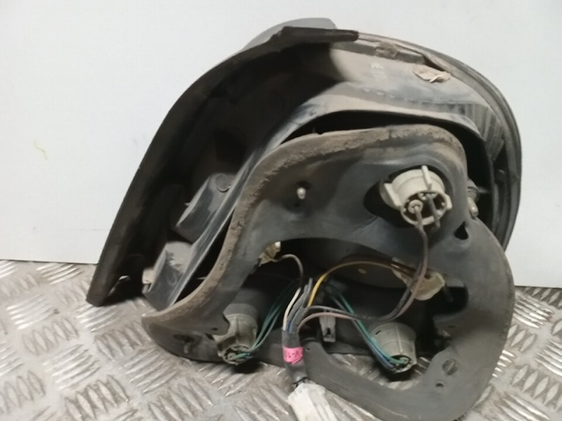 Recambio de piloto trasero izquierdo para daewoo leganza 2.0 cdx referencia OEM IAM 96206578  