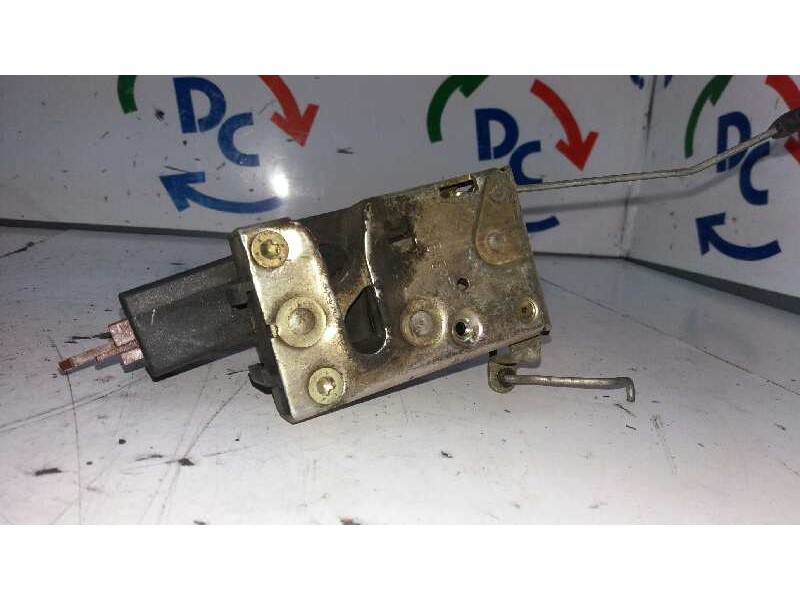 Recambio de cerradura puerta delantera derecha para citroën saxo 1.4 sx referencia OEM IAM   