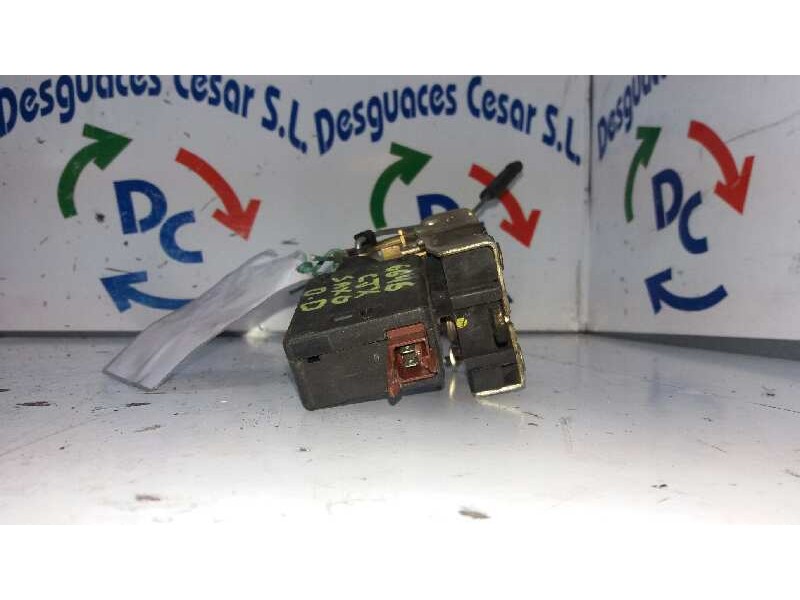 Recambio de cerradura puerta delantera derecha para citroën saxo 1.4 sx referencia OEM IAM   