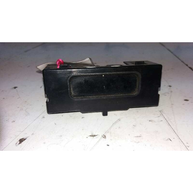 Recambio de pantalla multifuncion para seat cordoba berlina (6k2) stella referencia OEM IAM 7700436305A  