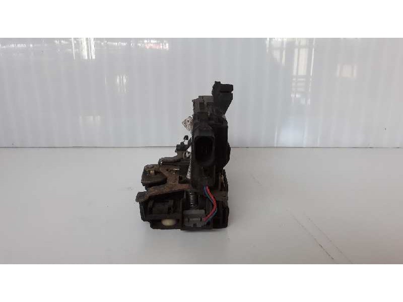 Recambio de cerradura puerta delantera derecha para seat toledo (1l) referencia OEM IAM   