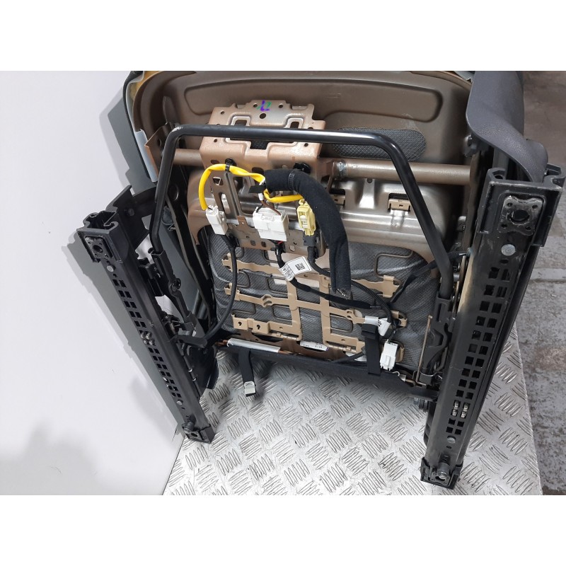 ASIENTO DELANTERO IZQUIERDO  - imagen 3