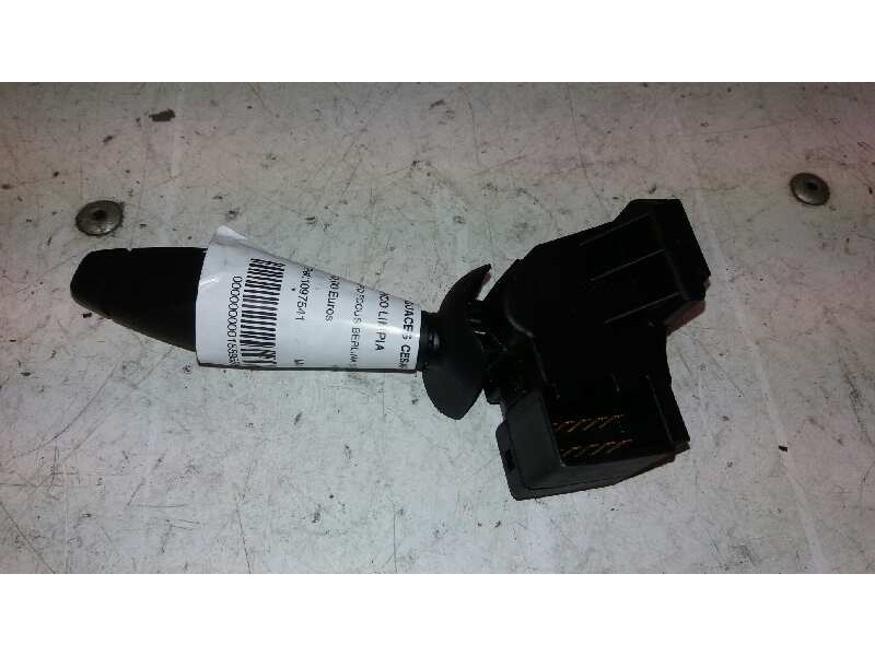 Recambio de mando limpia para ford focus berlina (cak) trend referencia OEM IAM 1097541  