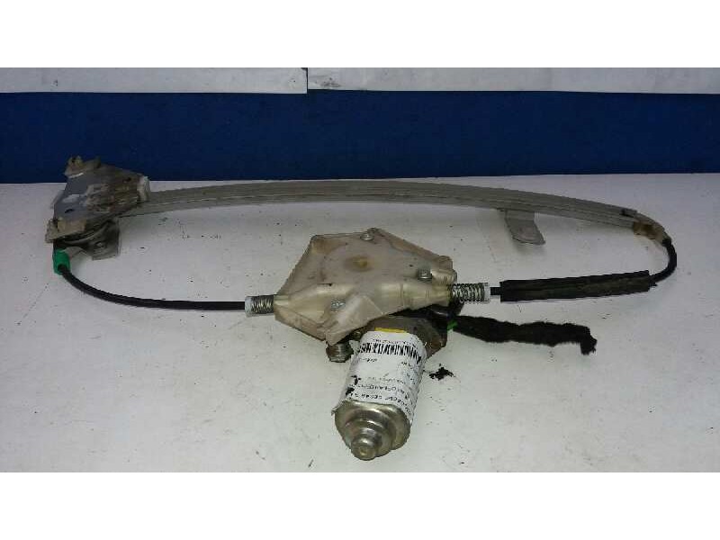 Recambio de elevalunas delantero derecho para volvo v40 familiar 2.0 16v referencia OEM IAM 30623449  