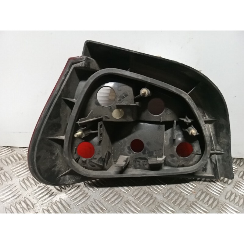 Recambio de piloto trasero derecho para renault megane i fase 2 berlina (ba0) 1.9 dti authentique (ba0.) referencia OEM IAM   