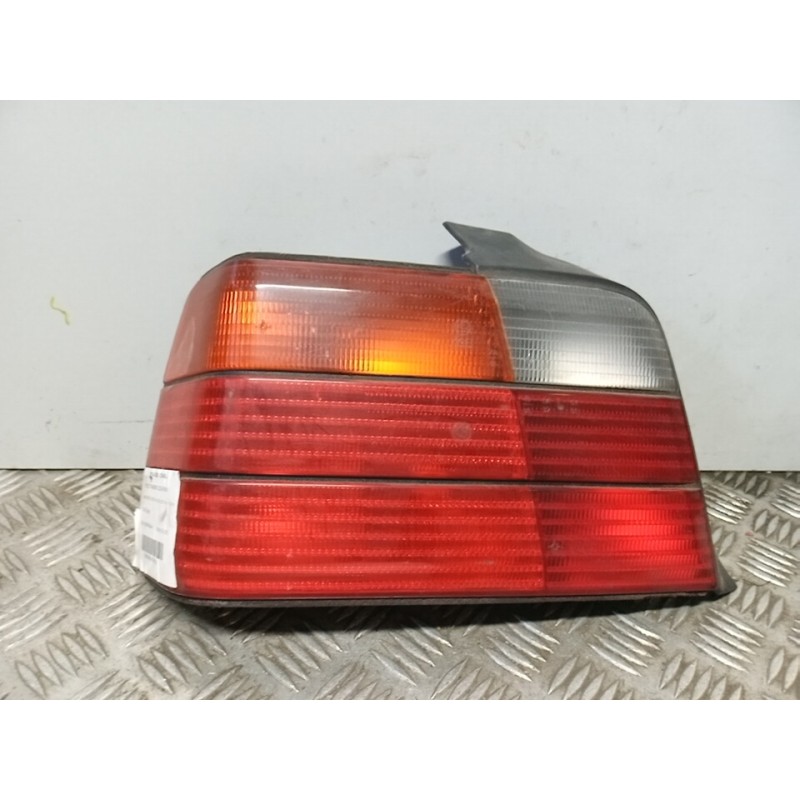 Recambio de piloto trasero izquierdo para bmw serie 3 berlina (e36) 320i comfort edition referencia OEM IAM 82199405444  