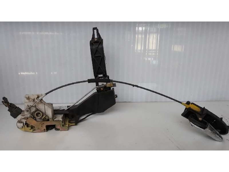 Recambio de cerradura puerta delantera derecha para ford focus berlina (cak) ambiente referencia OEM IAM   