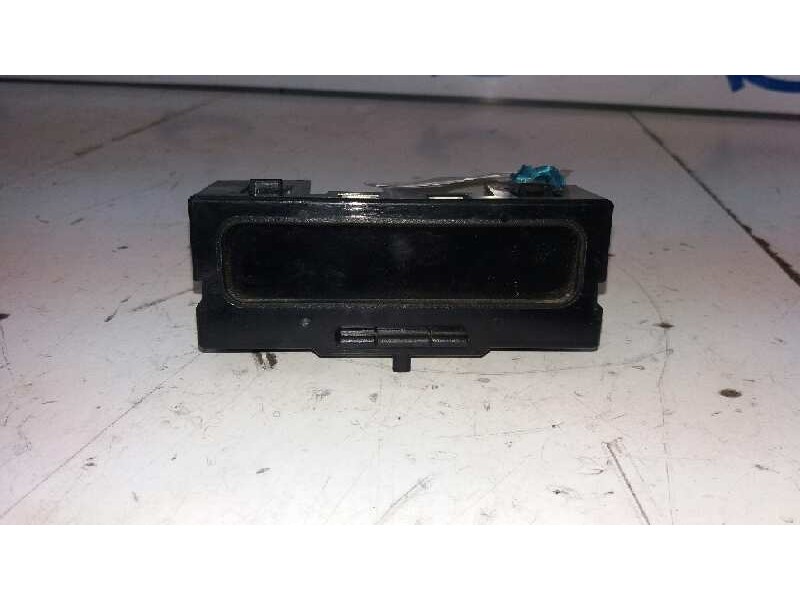 Recambio de pantalla multifuncion para renault megane ii berlina 3p confort expression referencia OEM IAM   