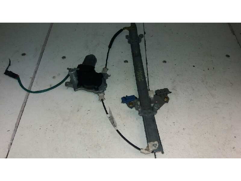 Recambio de elevalunas delantero derecho para nissan almera tino (v10m) básico referencia OEM IAM 80700BU005 2 PINES 