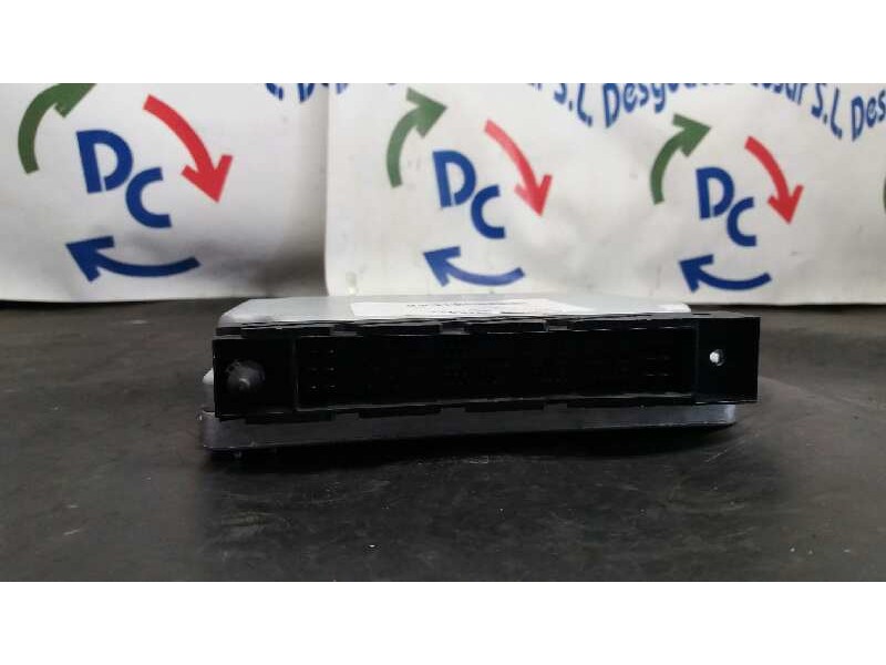 Recambio de centralita motor uce para volvo v70 familiar 2.4 (103kw) referencia OEM IAM MB079700  