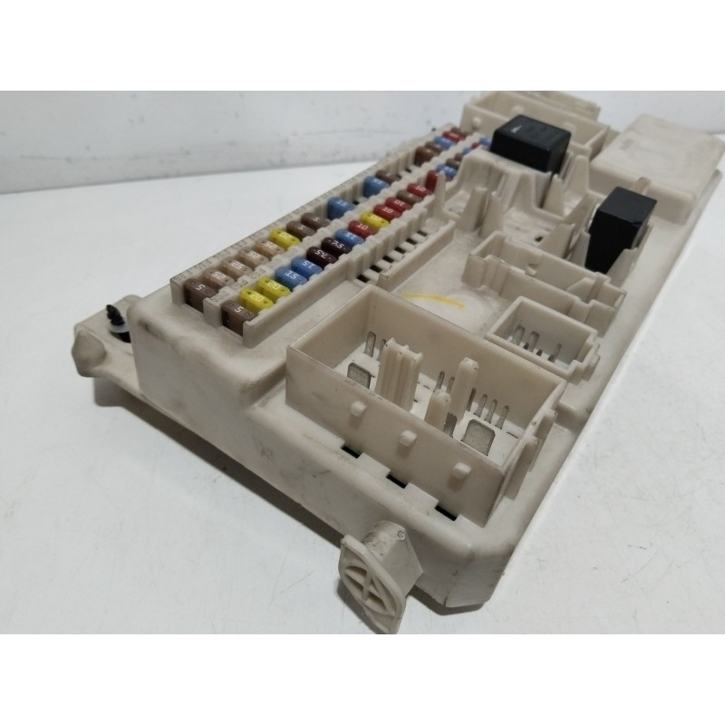 CAJA RELES / FUSIBLES 8690719  - imagen 3