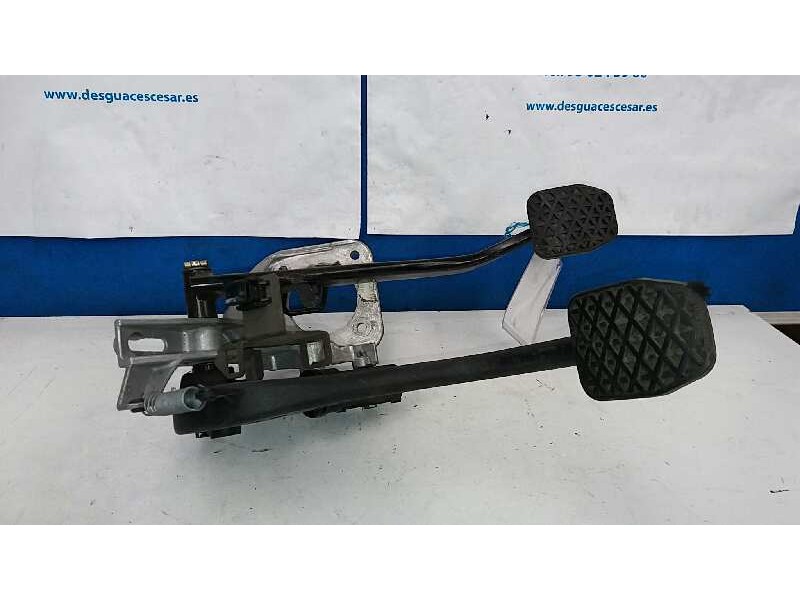 Recambio de pedal freno para bmw serie 3 berlina (e46) 2.0 diesel cat referencia OEM IAM  PEDAL EMBRAGUE Y FRENO COMPLETO 