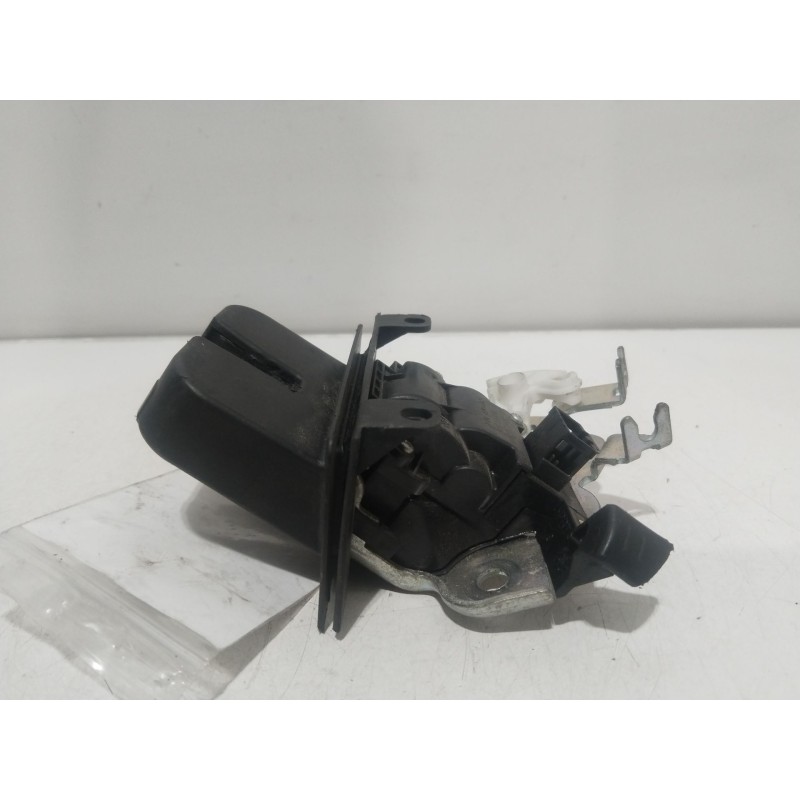 CERRADURA MALETERO / PORTON 5JA827520  - imagen 4