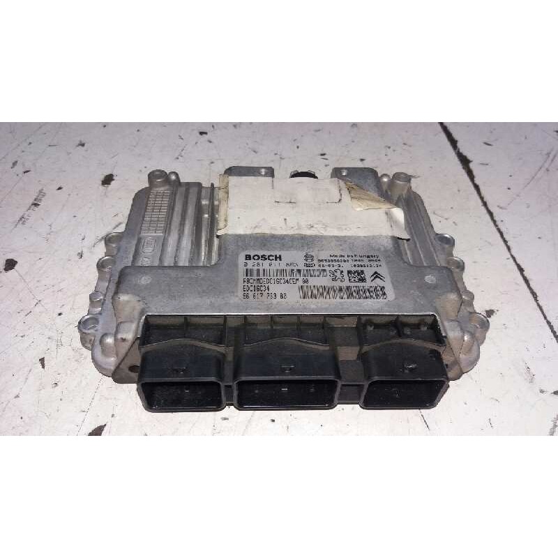 Recambio de centralita motor uce para citroën c4 berlina lx referencia OEM IAM 281011863 9661773380 