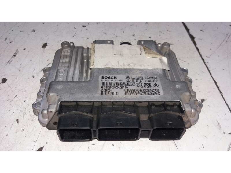 Recambio de centralita motor uce para citroën c4 berlina lx referencia OEM IAM 281011863 9661773380 